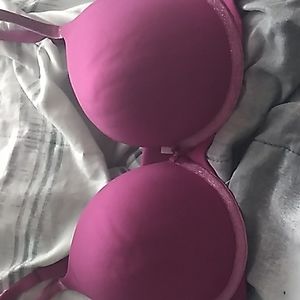 Victoria's secret  34 DDD